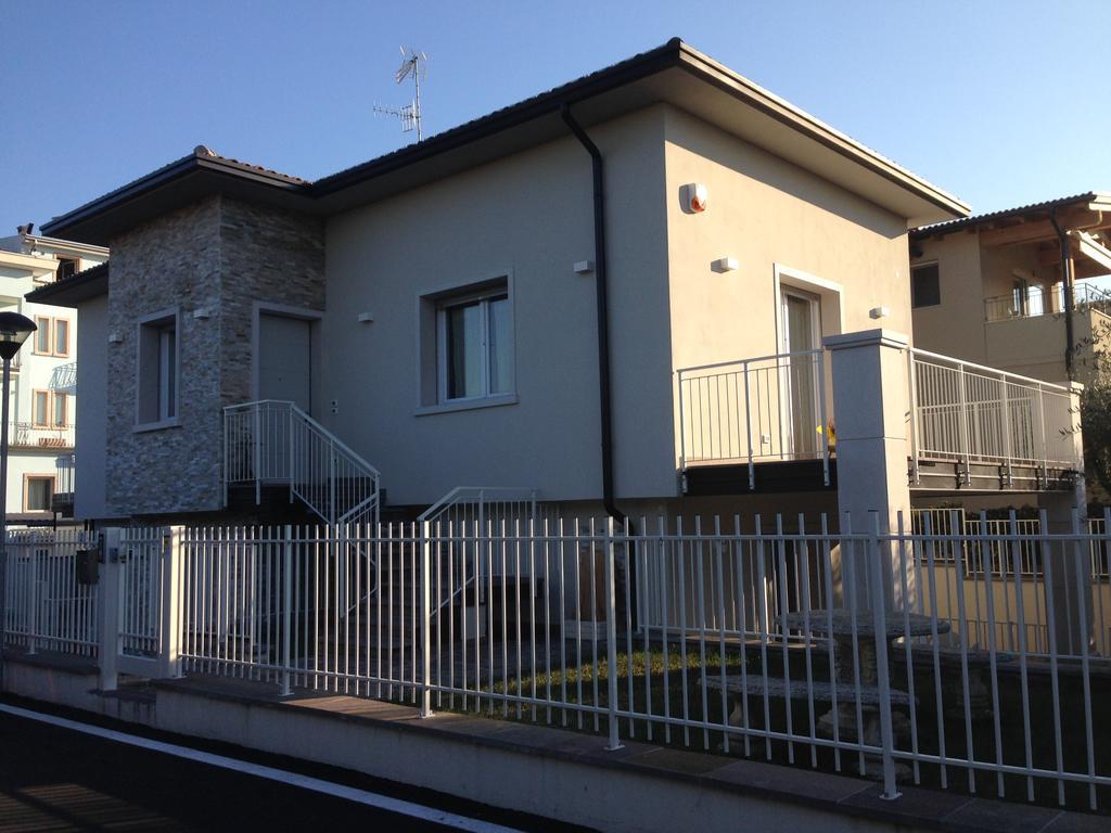 דירות פסקיארה דל גארדה Casa Armonia מראה חיצוני תמונה