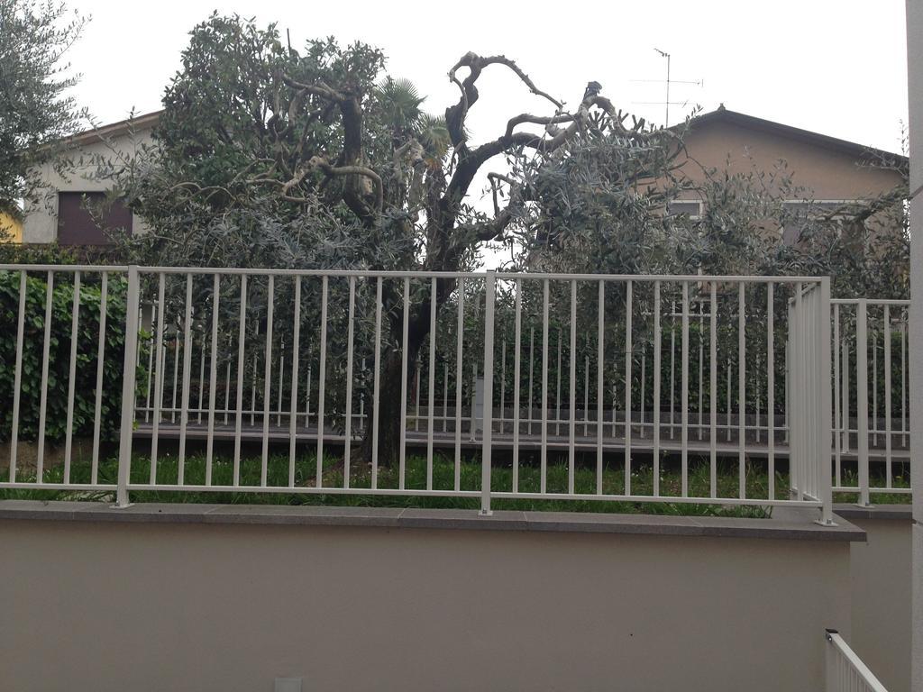דירות פסקיארה דל גארדה Casa Armonia מראה חיצוני תמונה